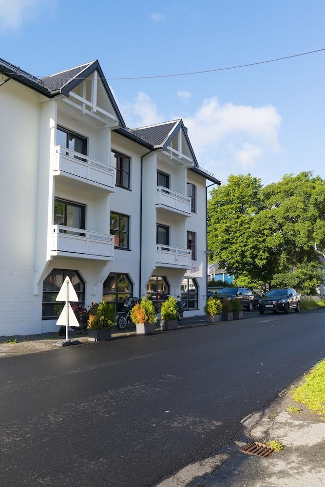 Nordis Hotel Lofoten 스볼베르 외부 사진